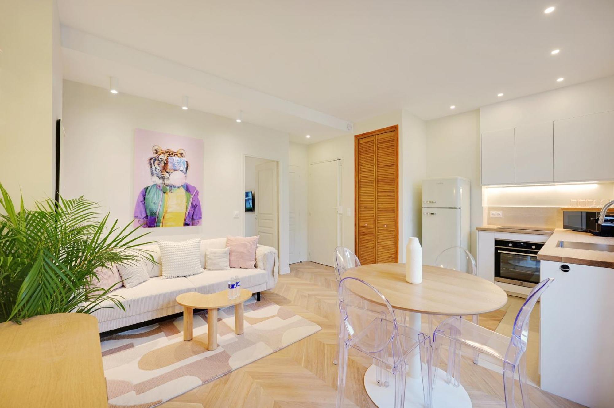 Comfy Suite By Les Maisons De Charloc Homes Boulogne-Billancourt Exterior photo